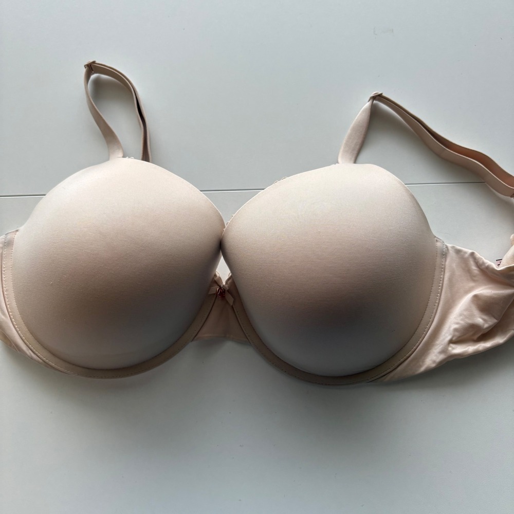 Victoria's‎ Secret Body By Victoria Perfect Shape T-Shirt Bra Beige 38DDD